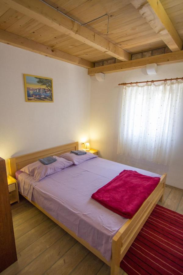 Seaside Secluded Apartments Cove Skozanje, Hvar - 5713 Gdinj Екстер'єр фото