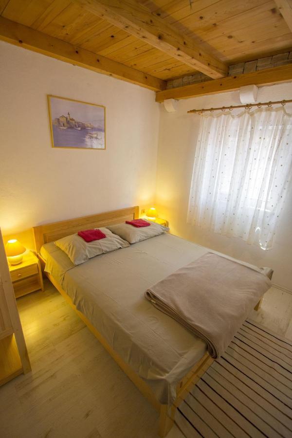 Seaside Secluded Apartments Cove Skozanje, Hvar - 5713 Gdinj Екстер'єр фото